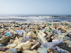 dechets plastiques lonu propose traite mondial accord historique - SocialMag