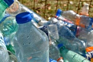 bouteilles plastique - SocialMag