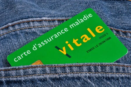La carte Vitale dématérialisée : un pas de géant pour l'accès aux soins