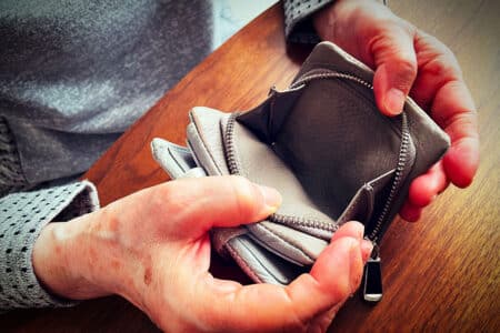 Retraite en France : entre montants modestes et cumul emploi-retraite