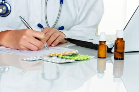 Les tarifs des complémentaires santé vont encore augmenter en 2026