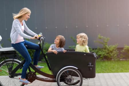 Le vélo cargo électrique augmente l’activité physique, selon Oxford