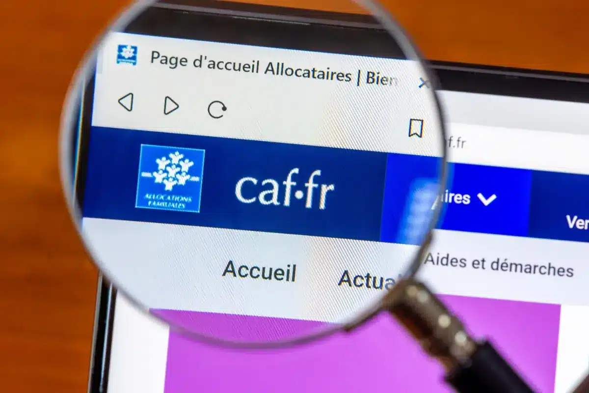 CAF : cette comparaison choc entre une famille au chômage et une famille au Smic