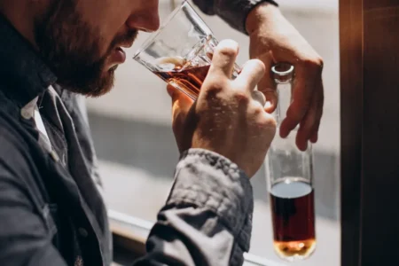 Réduire l’alcool sans frustration : cette méthode simple change tout