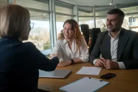 Votre mairie peut payer vos factures… et des milliers de Français passent à côté de cette aide