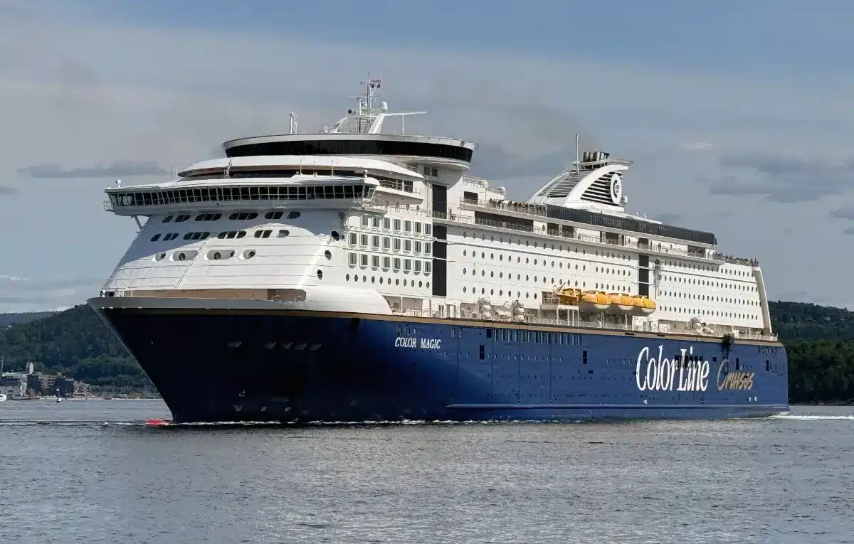 Croisières bloquées au Moyen-Orient : des milliers de touristes coincés après la fermeture d’Ormuz