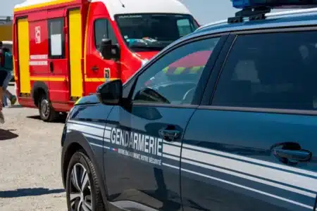 Elles avaient 13, 14 et 15 ans : trois adolescentes perdent la vie dans un accident de la route