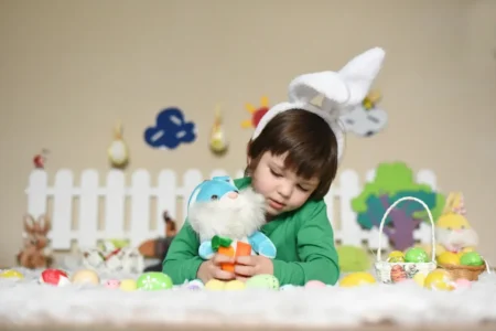 Cette étude sur les fratries surprend : les garçons qui s'occupent de leurs frères et sœurs développent une compétence que l'école ne leur apprend jamais