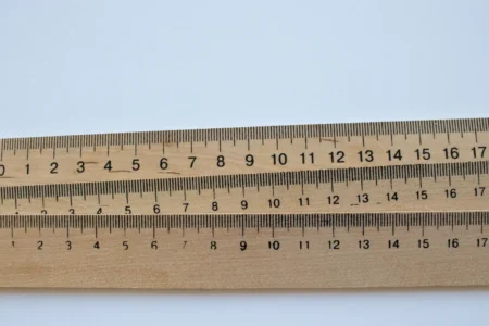 Pourquoi le zéro n'est jamais au bord de votre règle : on vous explique enfin à quoi sert cet espace que tout le monde ignore