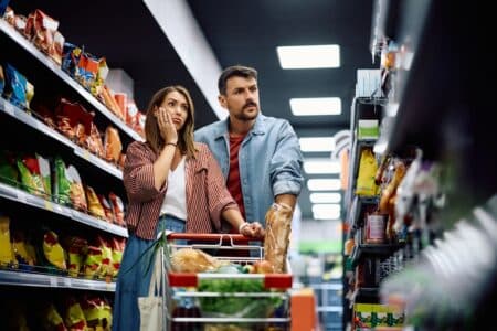 Produits ultratransformés : pourquoi 43 associations alertent l’État