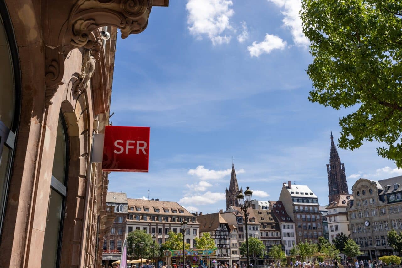 sfr-negociations-rachat-compliquent-inquietent-salaries-consommateurs