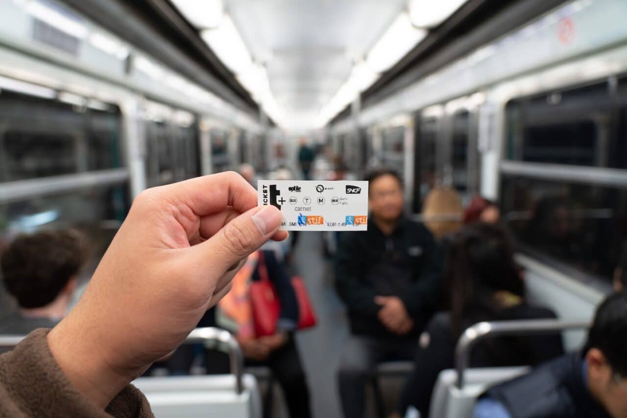 ratp-fin-tickets-carton-automne