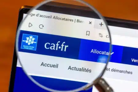 La CAF de Savoie réclame 1 000 000 € à un allocataire à cause d'un bug informatique, l'histoire choque les allocataires