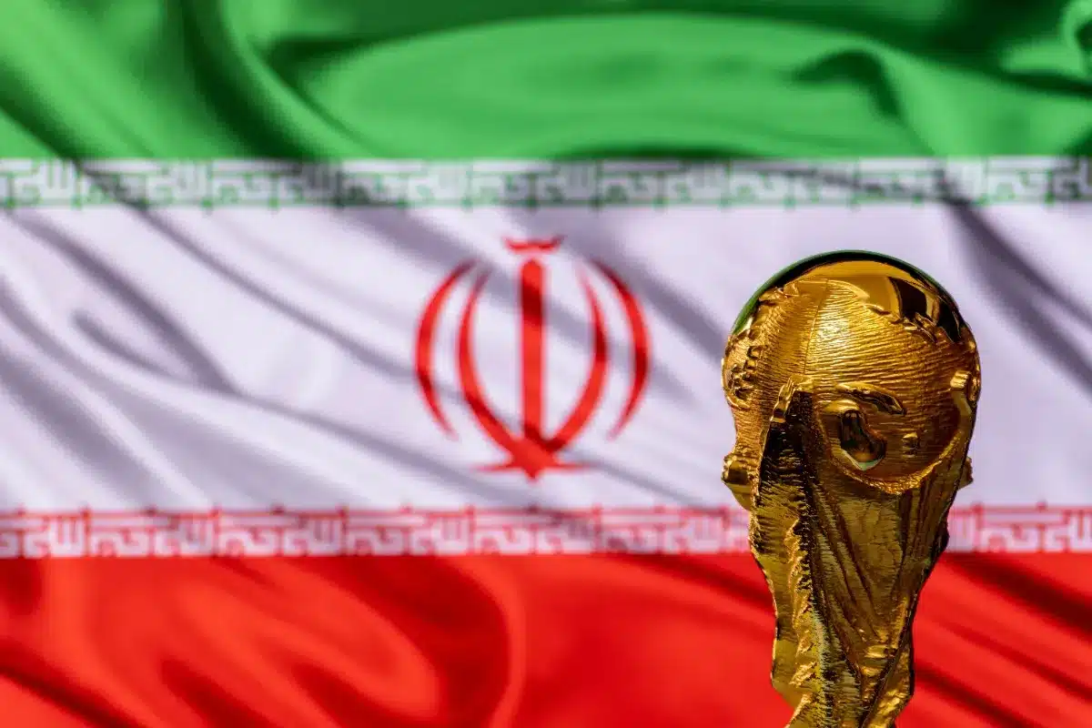 Entrer et sortir des États-Unis après chaque match : comment les joueurs iraniens se préparent à une Coupe du monde sous haute tension diplomatique