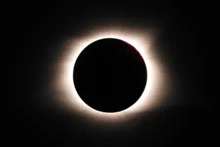 L'éclipse solaire la plus longue du siècle approche : le jour deviendra nuit pendant 7 minutes et ne se répétera pas avant 2183
