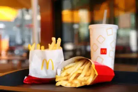 Cette nutritionniste commande toujours le même menu chez McDonald's : ce burger contient plus de protéines que d'autres