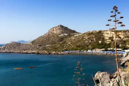 Mauvaise nouvelle pour les vacanciers en Italie : une plage populaire interdit les parasols entre 10 et 65 ans, les vacanciers sont choqués