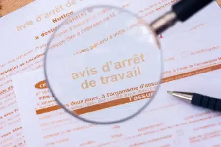 Arrêts de travail : un décret plafonne pour la première fois leur durée à partir du 1er septembre 2026