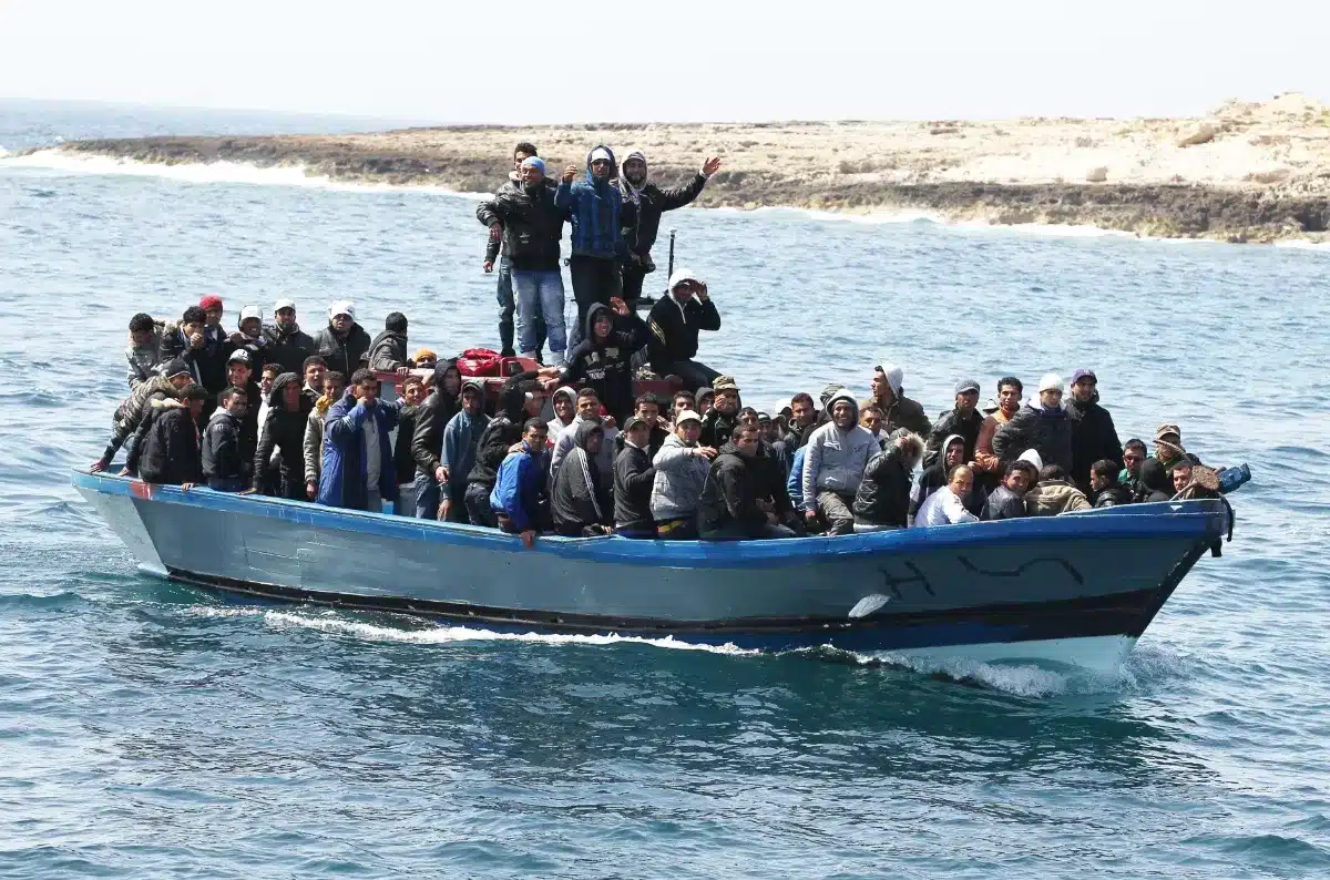 Ceuta débordée par l'arrivée de migrants, l'Italie menace de suspendre Schengen avec l'Espagne
