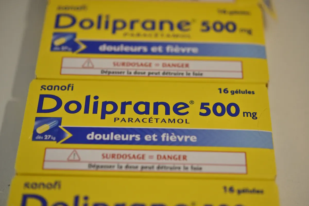 Le gouvernement veut baisser le prix du paracétamol : les pharmaciens préviennent que l'usine française pourrait ne jamais voir le jour