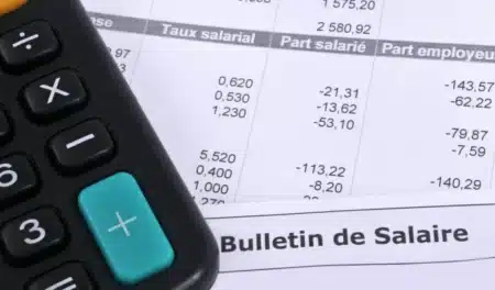 Pourquoi beaucoup de salariés au SMIC perdent leur prime d'activité sans le savoir : le plafond de la CAF surprend chaque mois des milliers de foyers