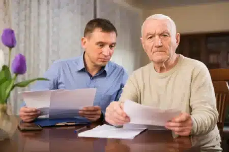 Mauvaise nouvelle pour les retraités : sans ce certificat de survie avant le 31 août, votre pension sera tout simplement suspendue