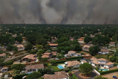 Incendie de Gironde : le feu stabilisé mais pas fixé, les pompiers expliquent pourquoi cela peut faire toute la différence