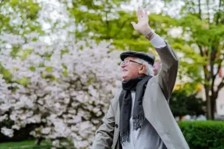 Didier, 77 ans, touche une retraite de 4200€ : quel métier a-t-il effectué pour en arriver là ?