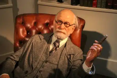 Sigmund Freud, psychanalyste : « Aucun besoin dans l'enfance ne me semble aussi important que celui de la protection d’un père »