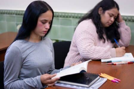 étudiants aides