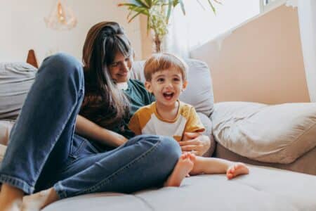Garde d’enfant : 1 parent sur 3 déclare avoir réduit son activité