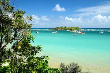 outre-mer-etat-lance-strategie-diversification-touristique