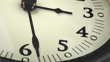 Changement d'heure 2026 : à quelle date basculera-t-on à l'heure d'hiver ?