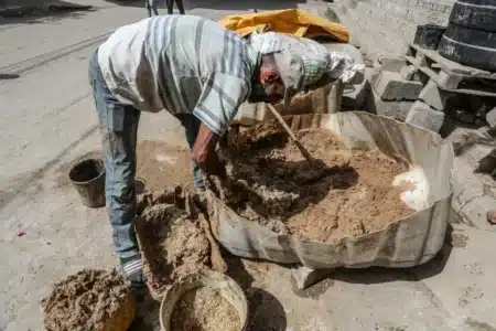 Gonzalo, maçon indépendant de village à 41 ans : « On gagne bien en travaillant, mais ce métier reste difficile »