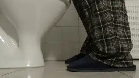 « Je me levais 4 fois par nuit » : un retraité de 68 ans applique ces conseils et retrouve enfin un sommeil complet sans interruption