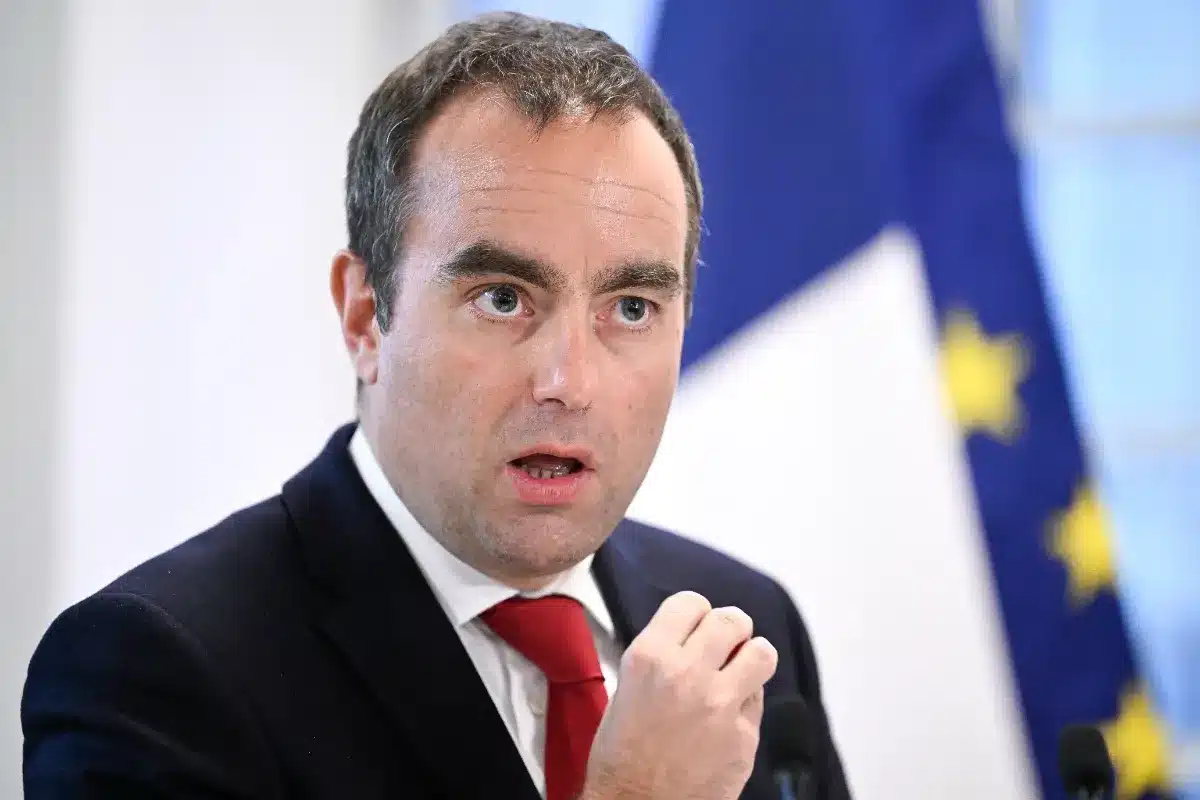 « Remplacement » de Parcoursup, classes de 28 élèves et rénovations : les annonces gouvernementales pour calmer la colère des lycéens