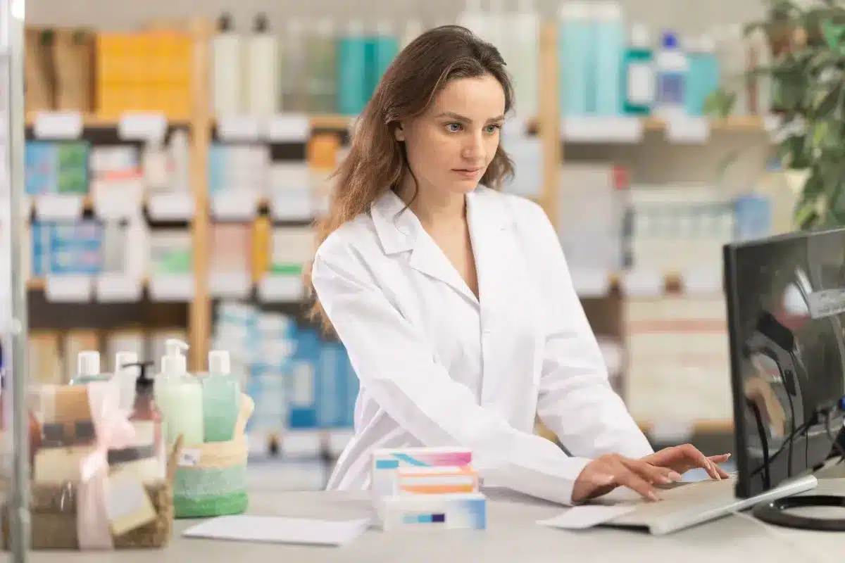 Vaccination grippe et Covid-19 : les pharmaciens préviennent que sans ordonnance, vous repartirez les mains vides